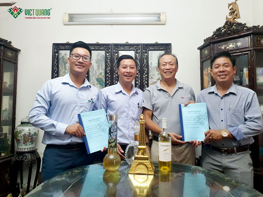 Ký hợp đồng sửa chữa nhà chú Dũng ở Quận Tân Bình 
