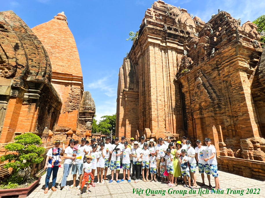 Chuyến du lịch biển Nha Trang 3 ngày 2 đêm của Việt Quang Group 2022
