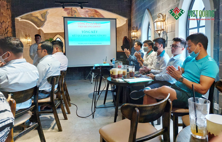 Việt Quang Group họp tổng kết tháng 01/2022