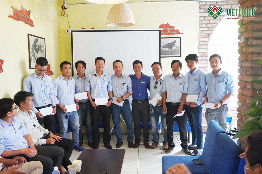Họp tổng kết hoạt động kinh doanh tháng 03 và quý I năm 2021 