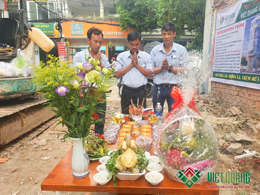 Nhân sự Việt Quang cúng khởi công xây dựng phần thô công trình 1 tầng hầm 6 tầng nổi nhà anh Bằng Quận Tân Bình