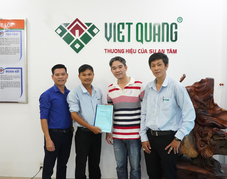 Kí hợp đồng xây nhà trọn gói nhà phố 4 tầng 4x14m của anh Cương tại Tân Phú