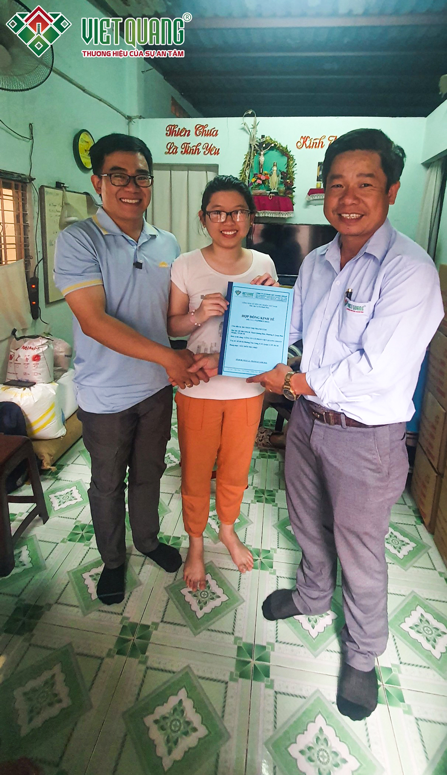 Khai xuân đầu năm Việt Quang Group ký hợp đồng xây dựng trọn gói nhà chị Tâm ở Quận Phú Nhuận 