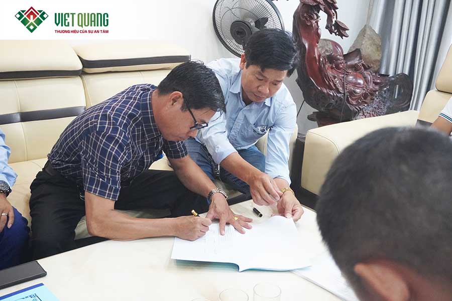 Ký hợp đồng trọn gói ngôi nhà phố 1 Trệt 1 Lửng 4 Lầu Diện tích 4x16m nhà Anh Đàn ở Quận Bình Thạnh