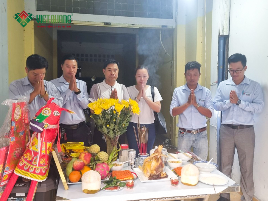 Khởi công xây dựng nhà phố 1 trệt lửng, 4 lầu tum sân thượng tại Quận Bình Thạnh 