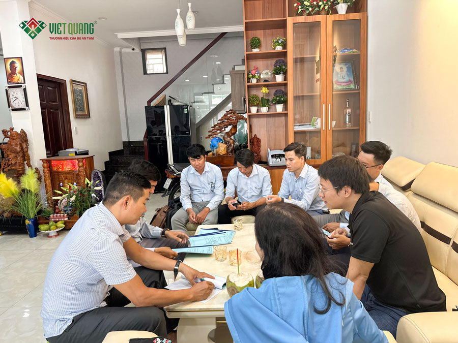 ký kết hợp đồng sửa chữa nâng tầng nhà 2 tầng thành nhà 4 tầng, diện tích 5x20,6m của gia đình Anh Duy Anh ngụ ở Quận Tân Bình