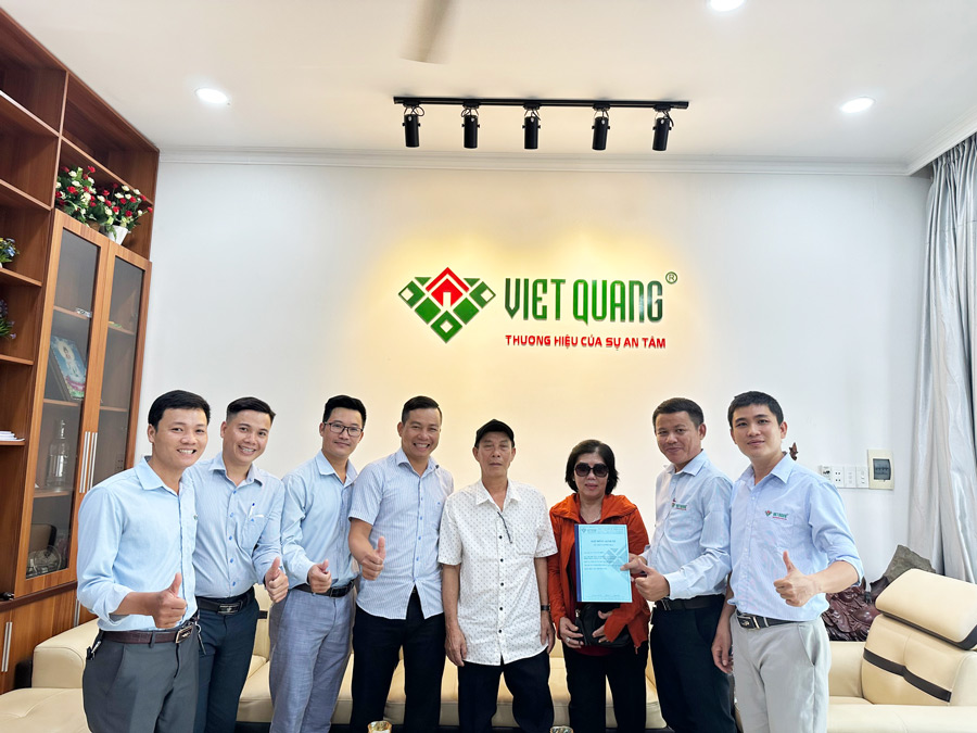 Việt Quang Group ký hợp đồng xây nhà trọn gói cùng gia đình Anh Định tại Bình Dương 