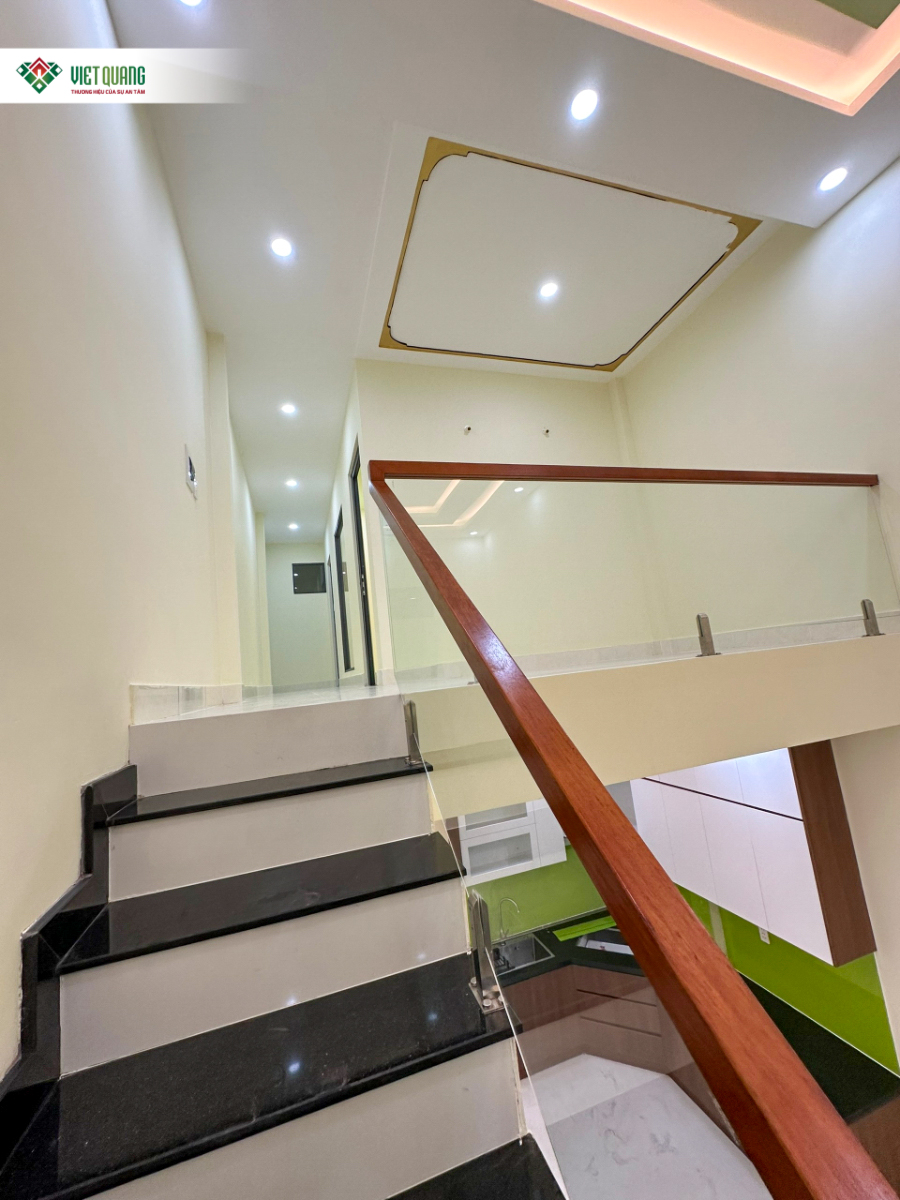 Bàn giao sửa chữa ngôi nhà thông suốt 1 Trệt 1 lửng Diện tích 4x17m của Anh Trung Quận Bình Tân
