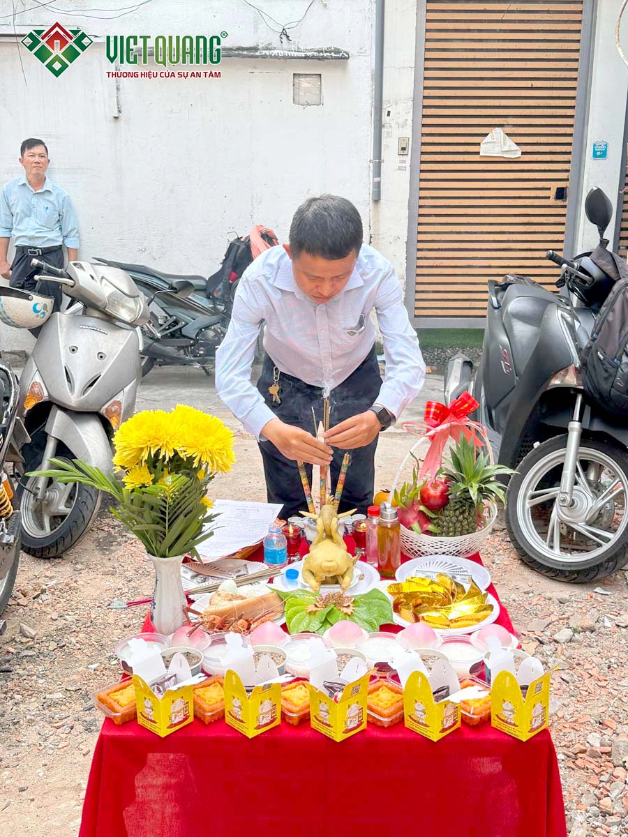 Việt Quang Group khởi công xây nhà phố 4 tầng mới cùng gia đình Anh Dũng quận Tân Bình