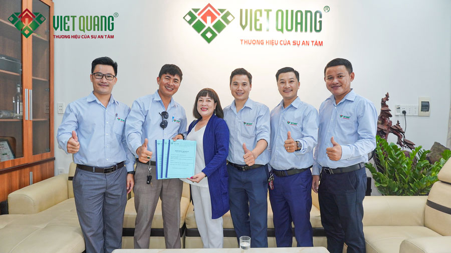 Việt Quang Group ký 2 hợp đồng liên tiếp những ngày đầu tháng tư 