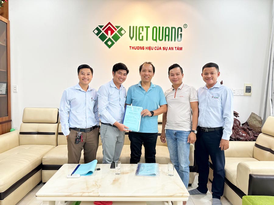 Chào đón tháng 12 Việt Quang Group tiếp tục ký hợp đồng sửa chữa nhà cấp 4 thành nhà 2 tầng mái nhật nhà anh Thịnh ở TP. Thủ Đức 