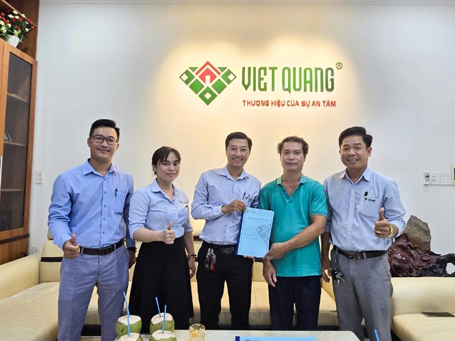 Ký hợp đồng xây dựng nhà phố 2 mặt tiền 4 tầng sân thượng anh Thành Quận 12 