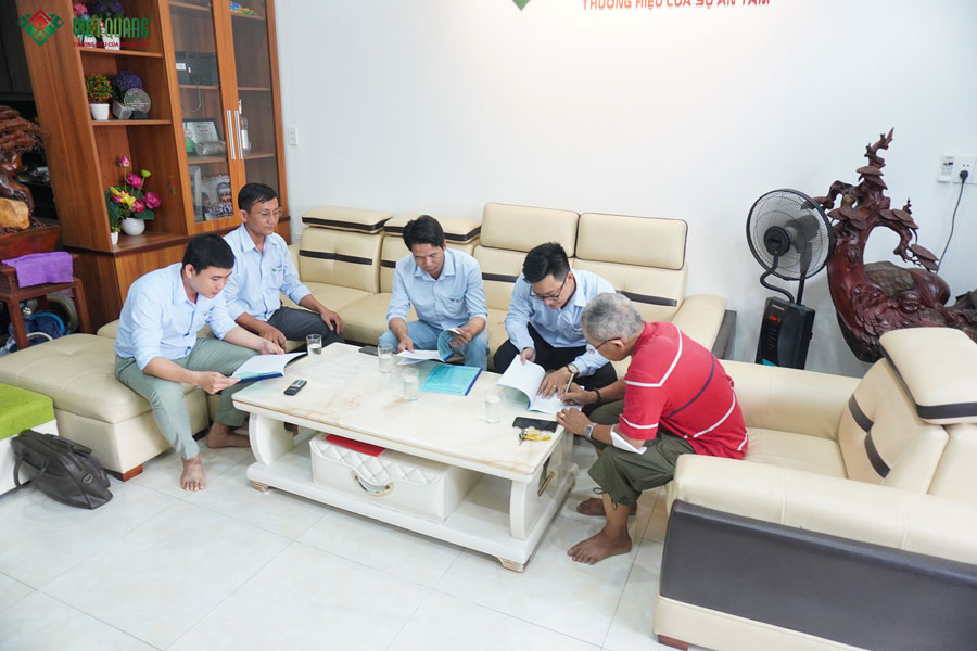 Việt Quang Group ký hợp đồng xây dựng trọn gói nhà 1 trệt 1 lửng 2 lầu sân thượng nhà Chú Dũng ở Quận Phú Nhuận