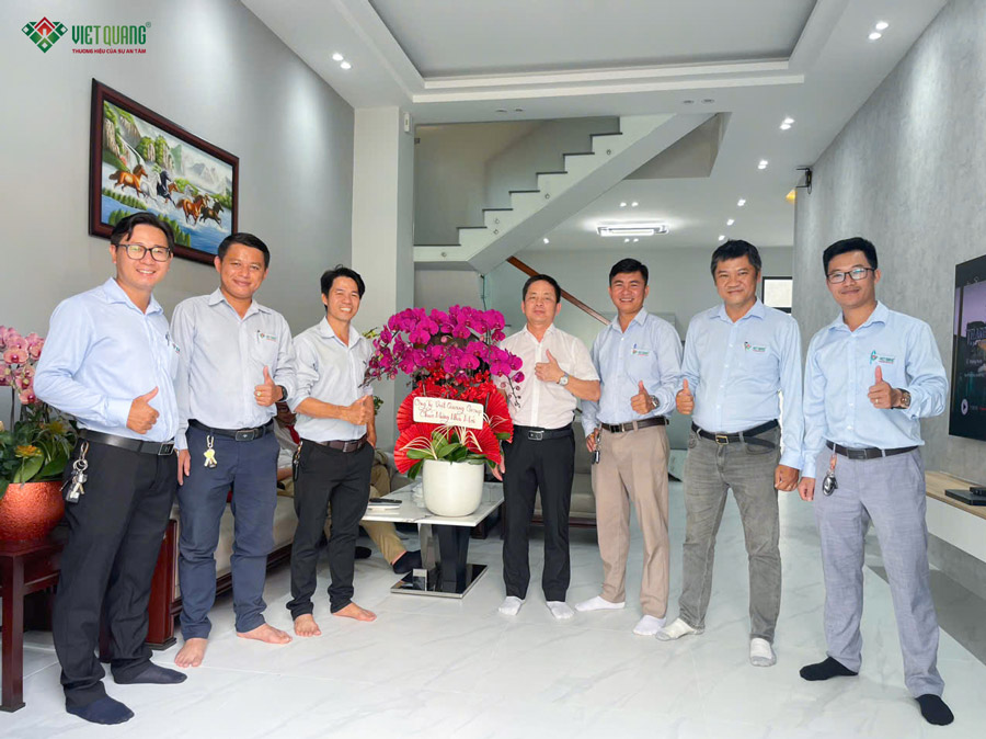 Bàn giao nhà phố mới: 3 tầng 9x17m nhà Anh Bình ở Quận 7 