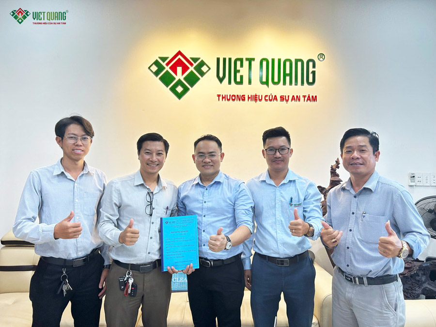 Ký hợp đồng xây nhà 3 tầng trọn gói Anh Tín ở Bình Tân
