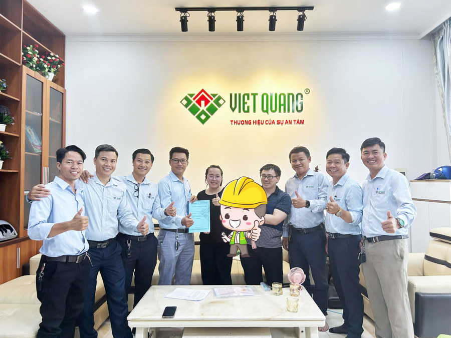 Ký hợp đồng xây nhà 5 tầng trọn gói Chị Trang ở Bình Thạnh 