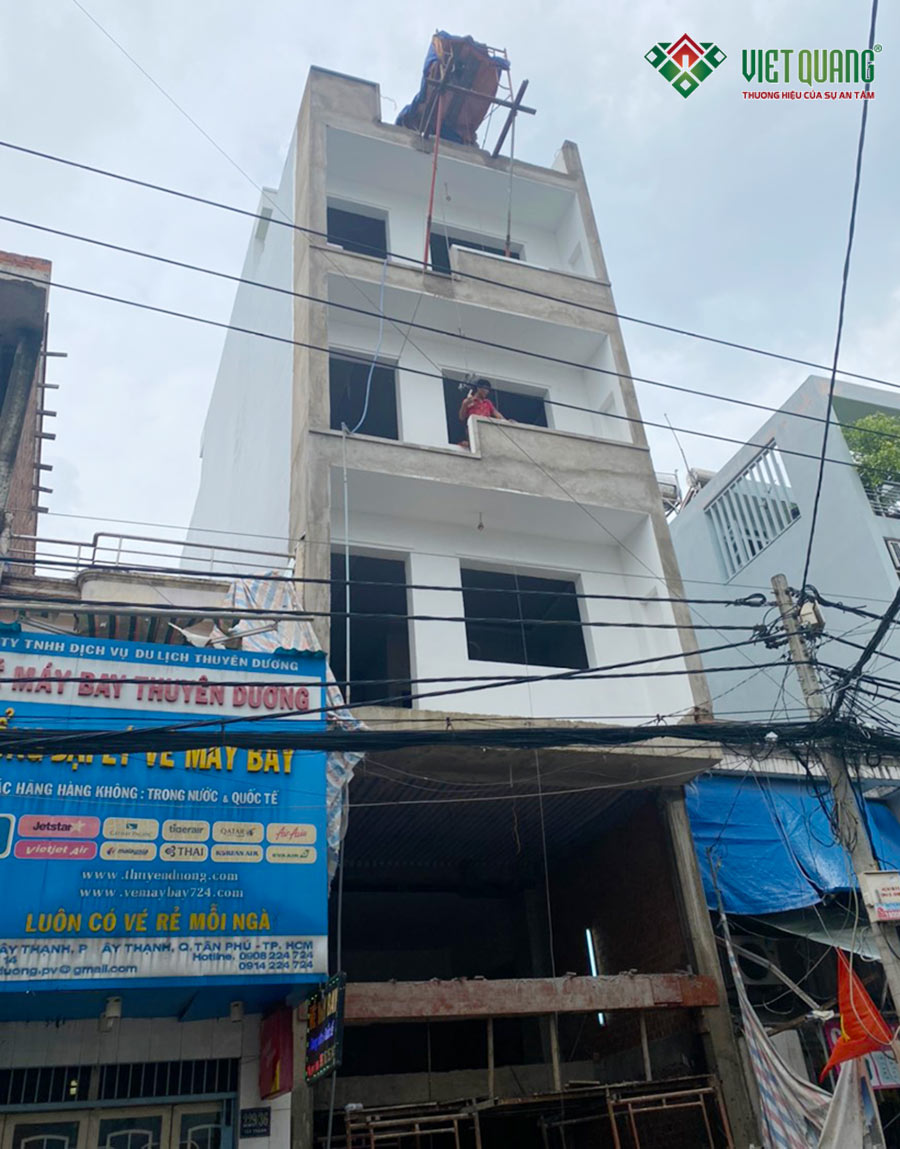 Mạt tiền công trình trong quá trình hoàn thiện ngôi nhà phố 4 tầng 1 lửng tại quận Tân Phú của anh Xứng