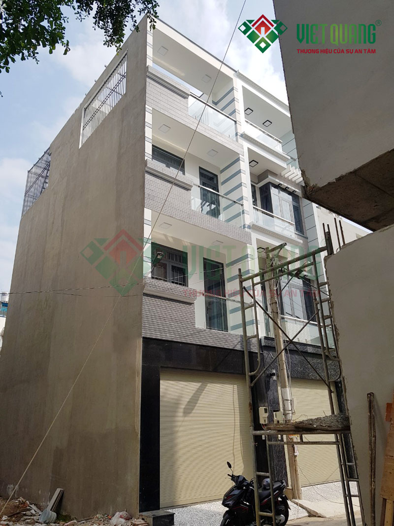 Xây dựng nhà phố 4 tầng 4x12m tại Nhà Bè của gia đình anh Hưng