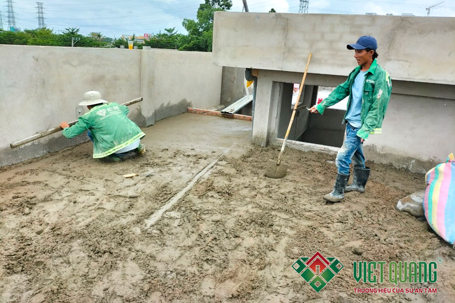 Thi công hạng mục phần mái nhà làm bằng bê tông cốt thép