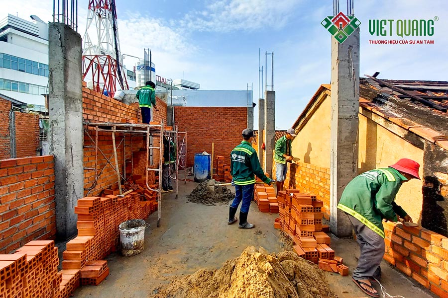 Thi công phần thô các lầu 1 – 2 – 3 & sân thượng