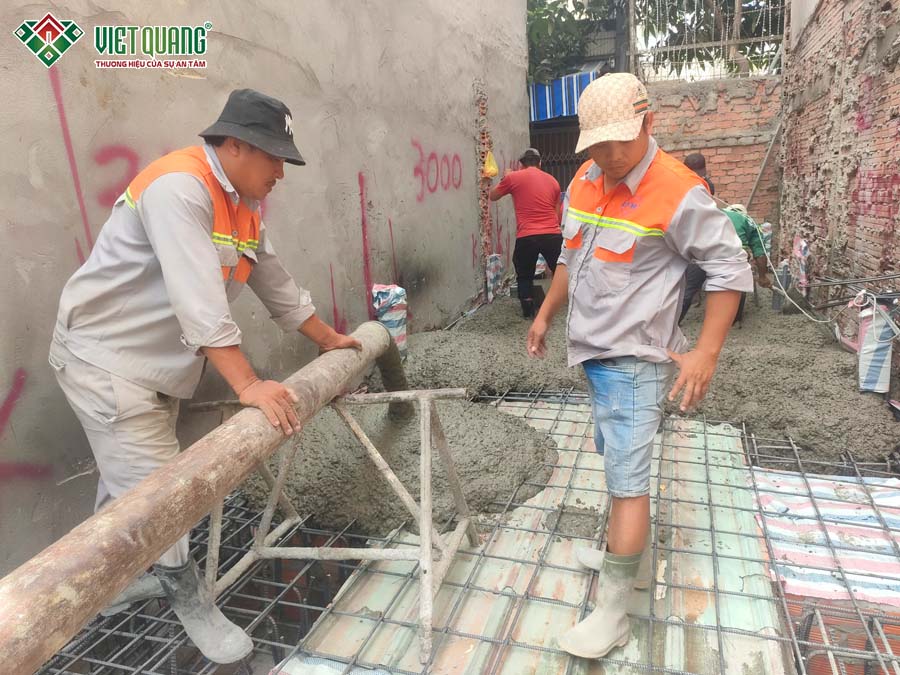 Thi công tầng trệt