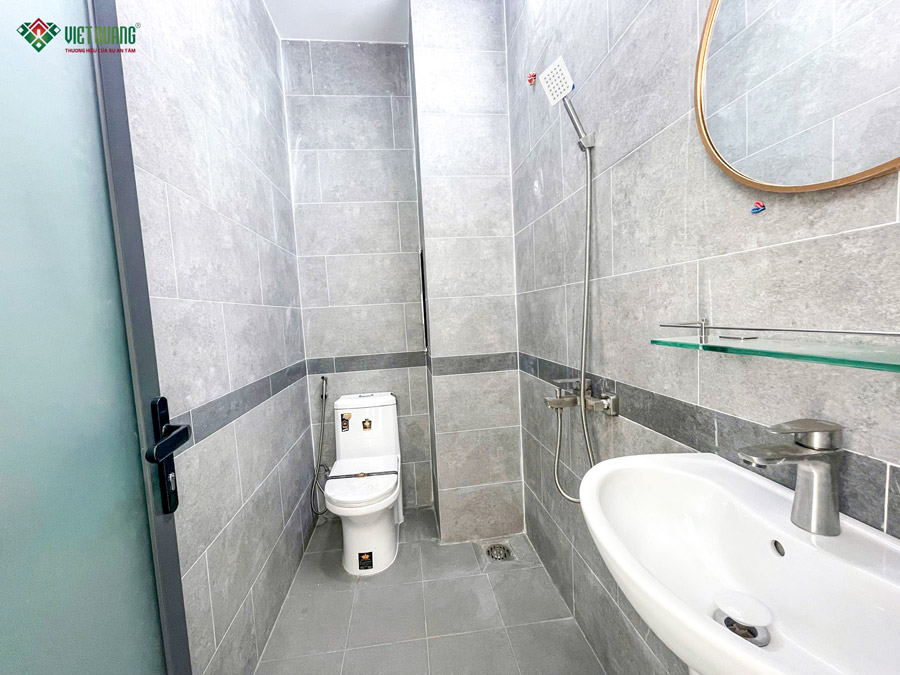 Bàn giao nhà 1 trệt lửng 3 lầu sân thượng 4x25m tại Quận 3