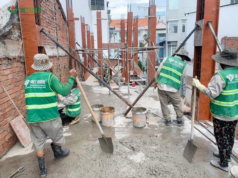 Thi công dựng khung nhà 1 trệt lửng 3 lầu