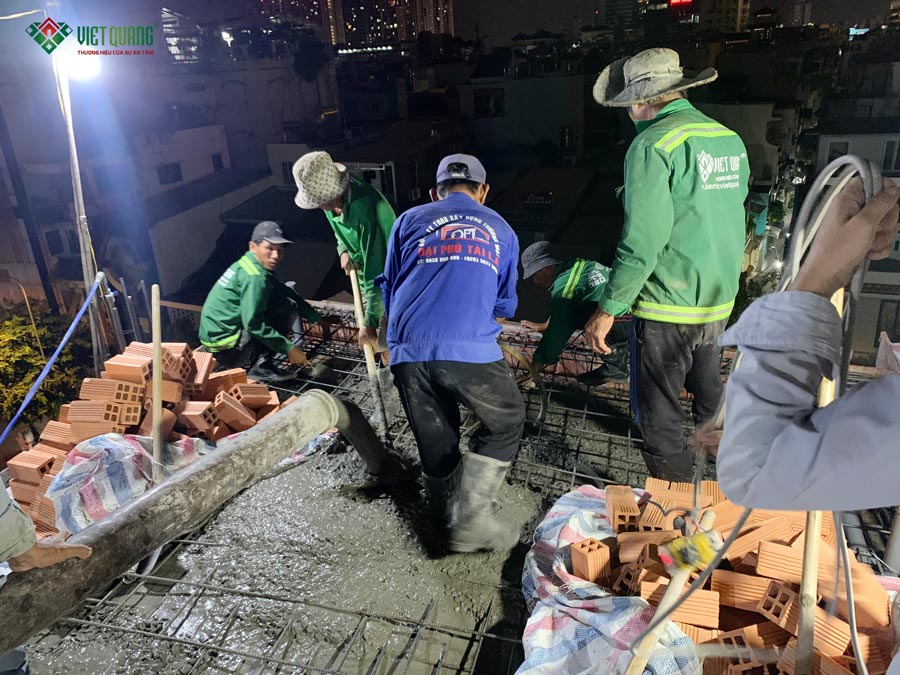 Thi công dựng khung nhà 1 trệt lửng 3 lầu