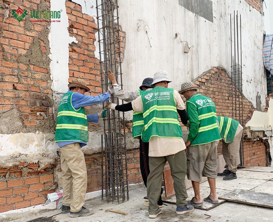 Thi công dựng khung nhà 1 trệt lửng 3 lầu