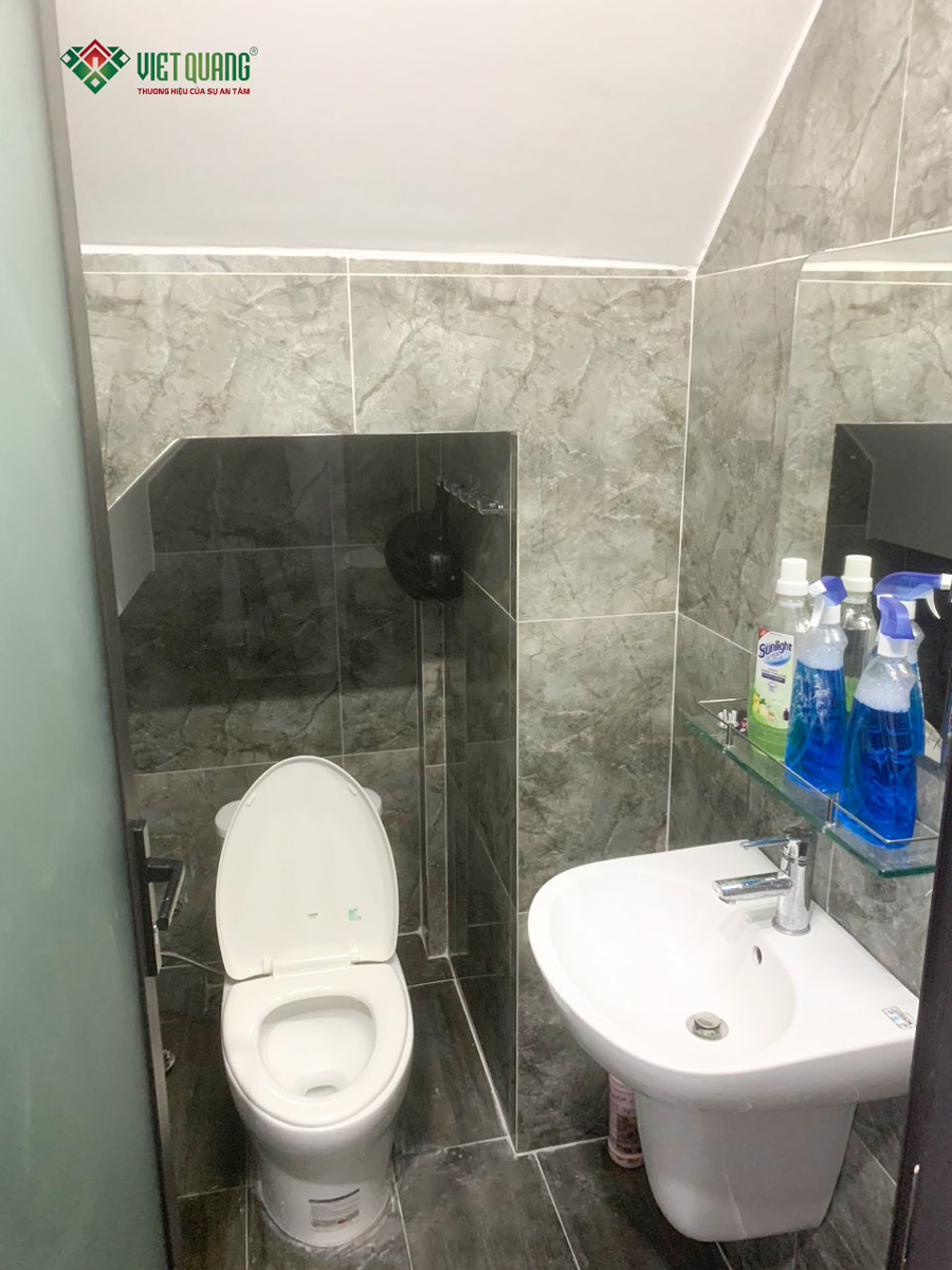 Bàn giao nhà cho gia đình chị Tú Anh