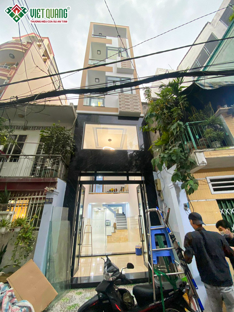 Xây dựng nhà phố trọn gói 1 trệt 1 lửng 2 lầu sân thượng nhà Chú Dũng Quận Phú Nhuận 