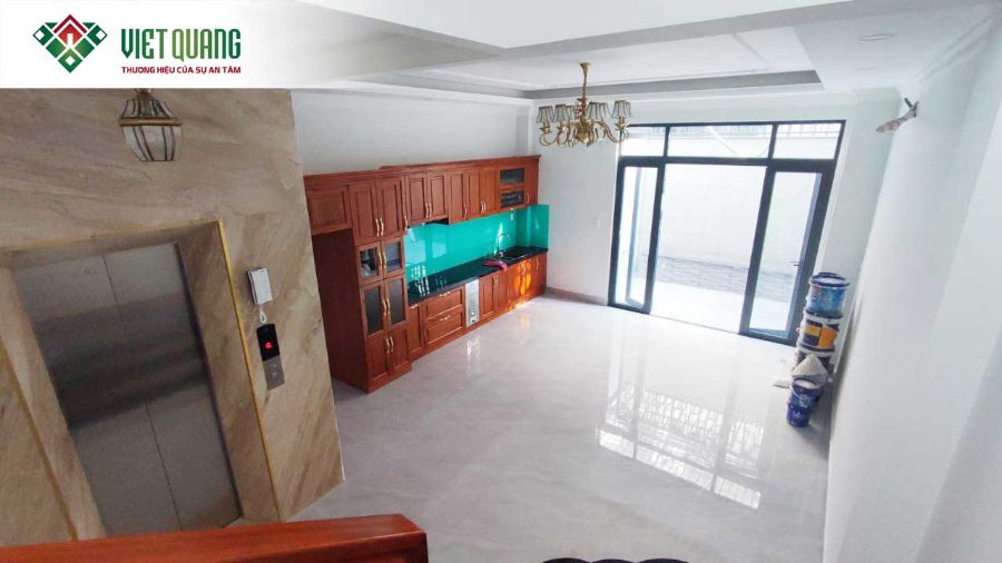 Bàn giao nhà cho gia đình chị Thuỷ