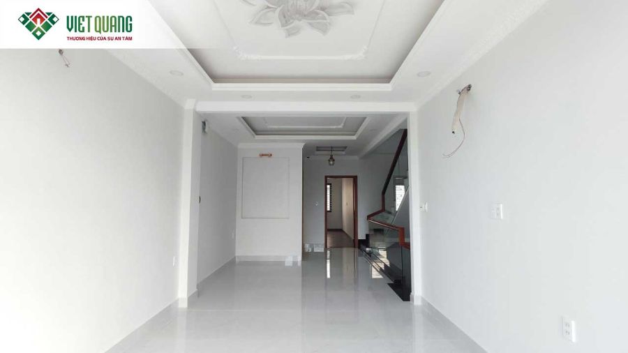 Bàn giao nhà cho gia đình chị Thuỷ