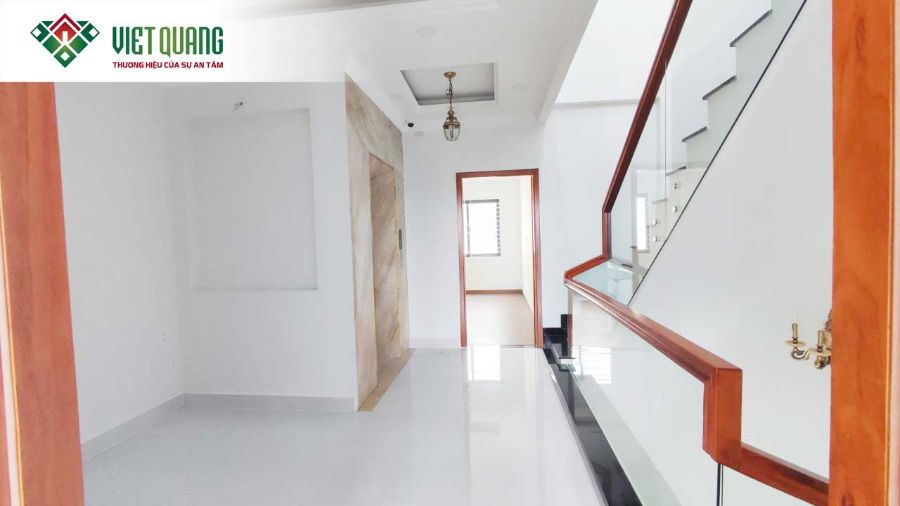 Bàn giao nhà cho gia đình chị Thuỷ