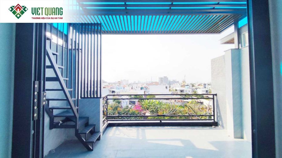 Bàn giao nhà cho gia đình chị Thuỷ