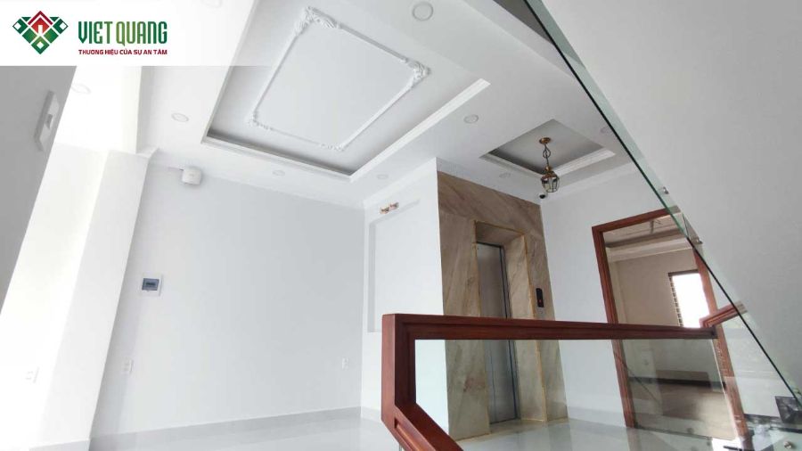 Bàn giao nhà cho gia đình chị Thuỷ