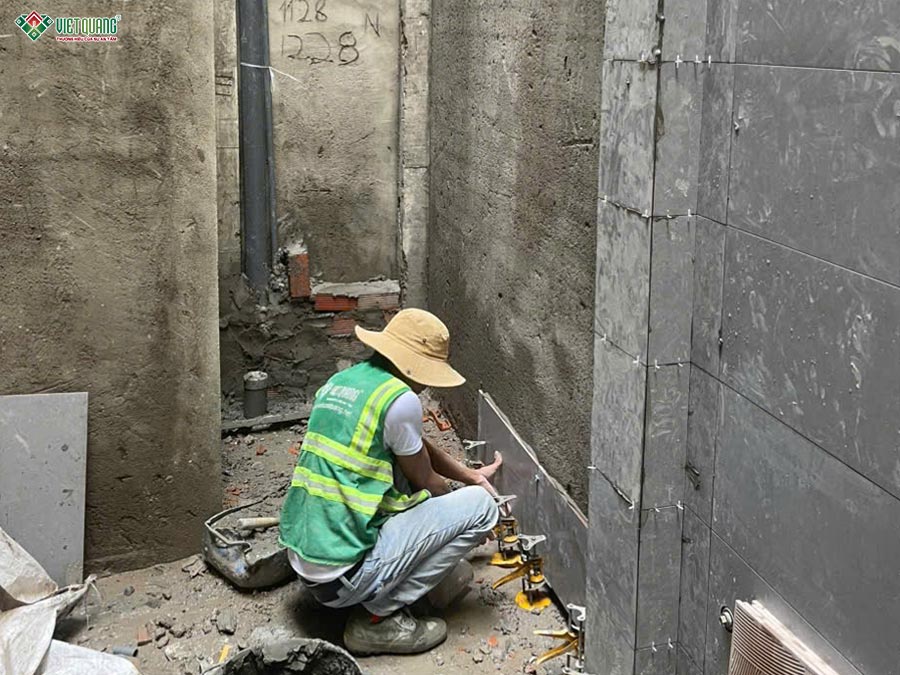 Thi công hoàn thiện nhà 1 trệt 2 lầu tum sân thượng