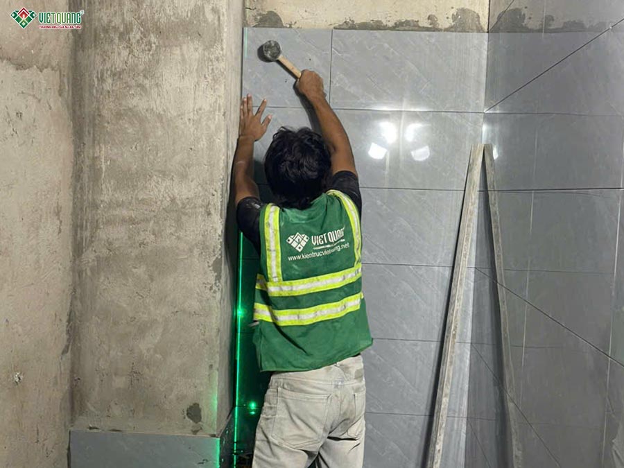 Thi công hoàn thiện nhà 1 trệt 2 lầu tum sân thượng